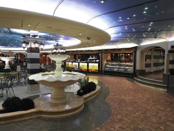 MSC Cruises, MSC Fantasia, Piazza San Giorgia 2, Copyrights - MSC Rights.jpg